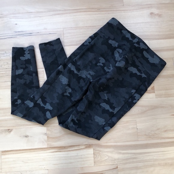 CAbi ATC camo leggings - size S - Picture 7 of 7